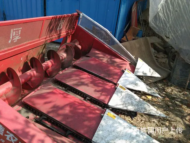 福田雷沃RG50/60厚德玉米割台 - 图片 1