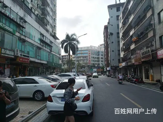 （51旺铺推荐）龙华路龙华商城二楼144平房东直租 - 图片 5